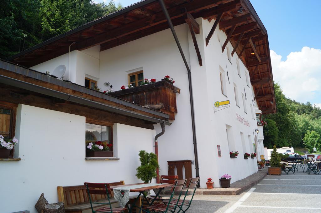 Gasthof Zum Schupfen Hotel Innsbruck Room photo